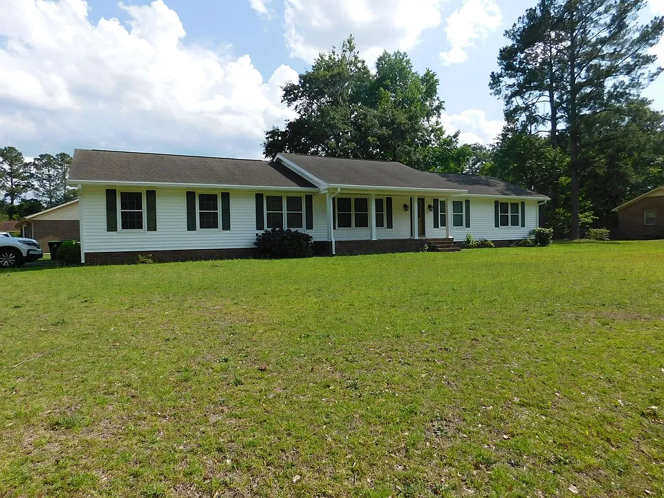 3701 Lavenham Rd