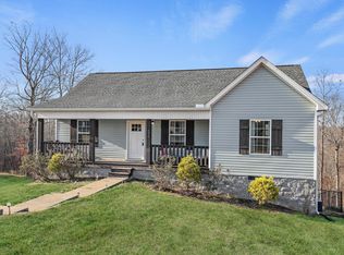 556 Skyview Dr, Ashland City, TN 37015