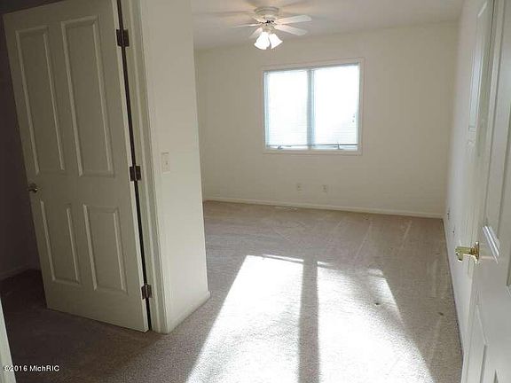 5th image of 1129 Aspen Dr