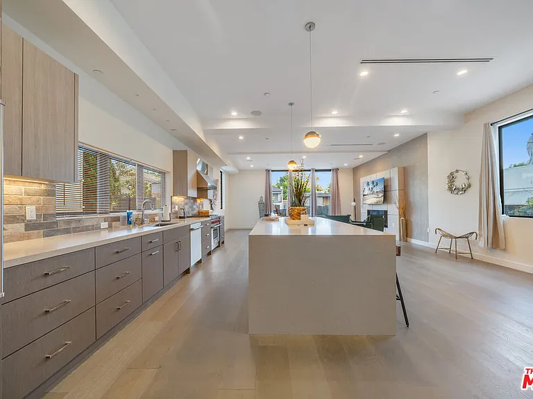 10563 Ashton Ave #1 — Photo 50