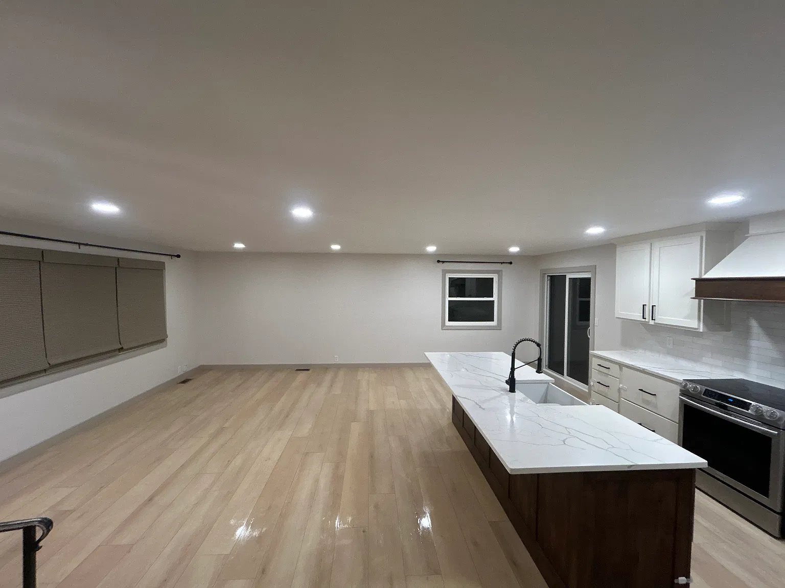 4 bed, 1480 sqft, $2,400 — Photo 2