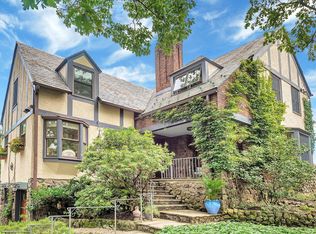 11 Bradford Way, Cedar Grove, NJ 07009