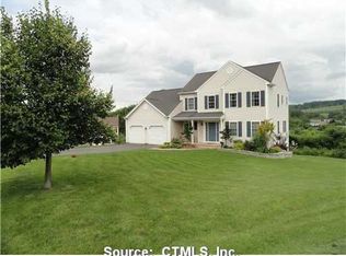 15 Patricks Ct, Wallingford, CT 06492