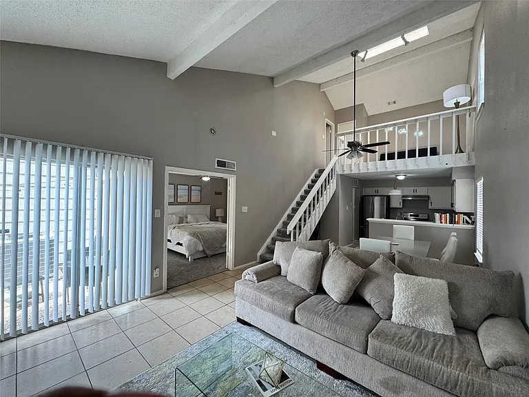6312 Peacock Hills Dr — Photo 10