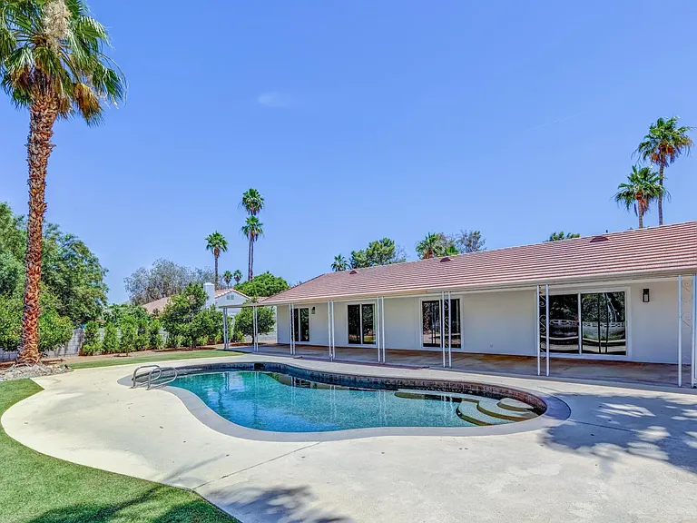 72896 Tamarisk St — Photo 27