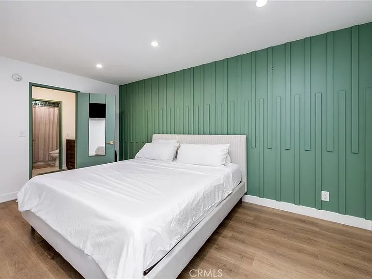 4311 Colfax Ave — Photo 11