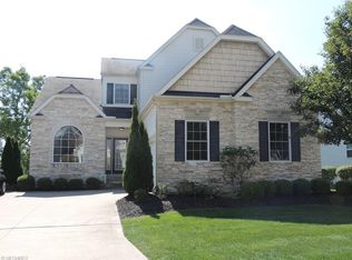 5422 Treetop Cir, Medina, OH 44256
