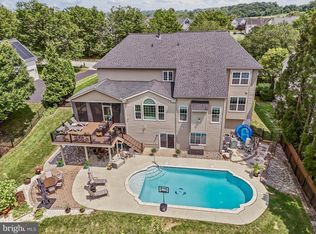 207 Honey Locust Dr, Avondale, PA 19311