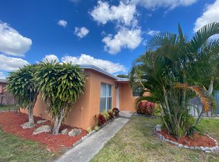 311 NE 28th Ct, Boynton Beach, FL 33435