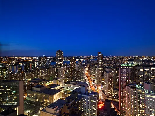 Sold by Sotheby's International Realty | media 2