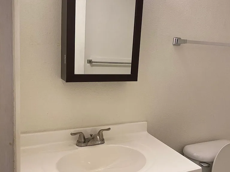 700 E Myrtle St #708 — Photo 14