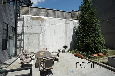 Rented by Rennit Inc.