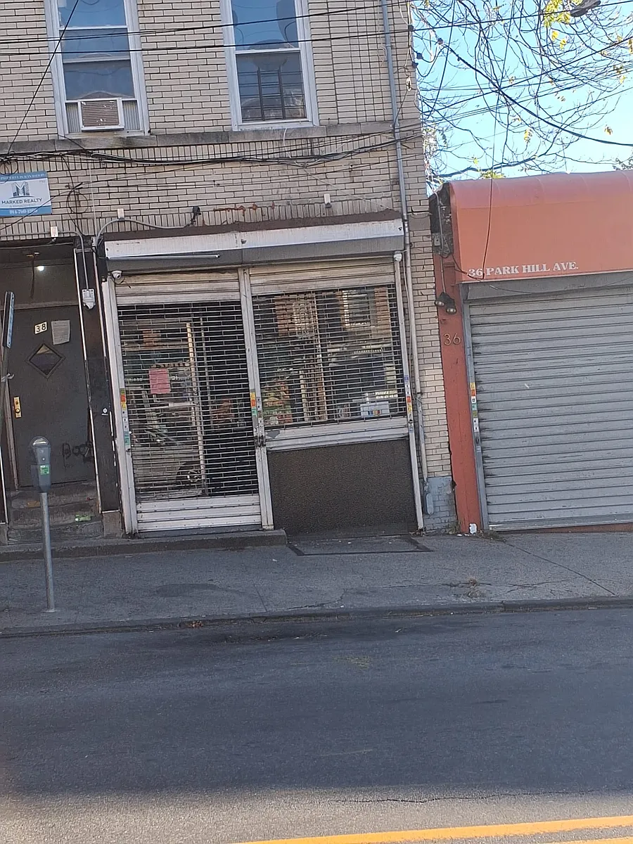 Building Photo - 38 Park Hill Ave #S