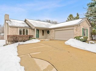 221 Reid Rd, Highland, MI 48357