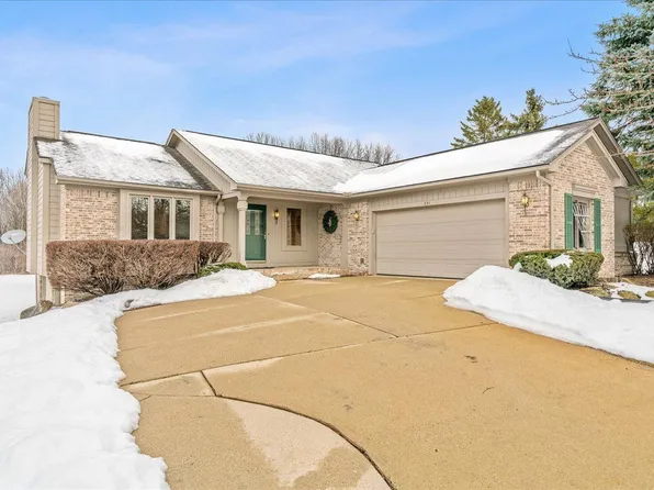 221 Reid Rd, Highland, MI 48357