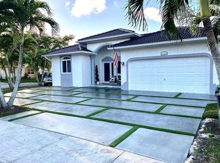 14504 SW 181st Ter, Miami, FL 33177