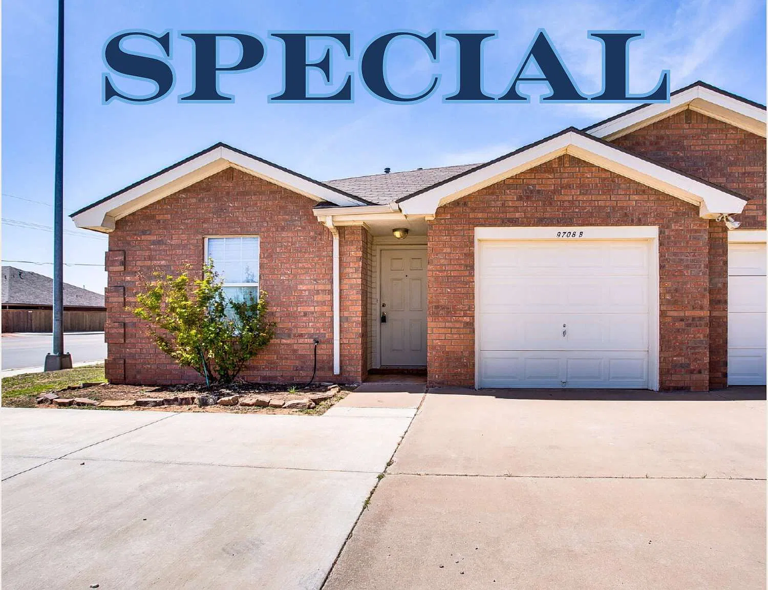 3 bed, 2.0 bath, 1250 sqft, $1,350 — Photo 2