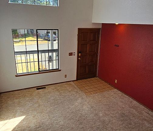 4th image of 13171 Lakeridge Cir NW