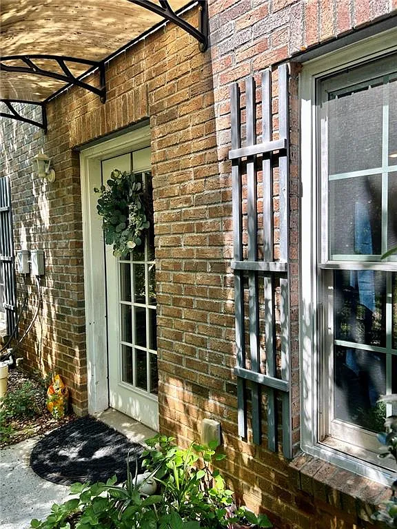 1 bed, 1.0 bath, 2702 sqft, $1,500 — Photo 1