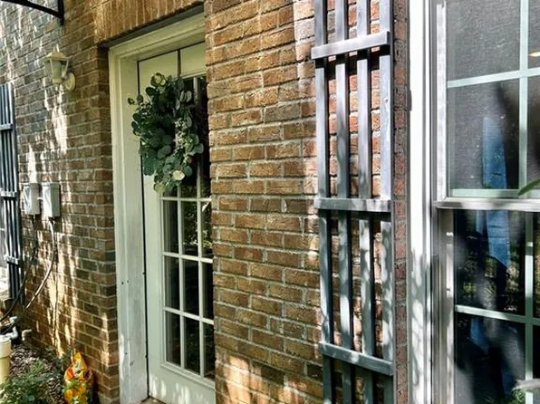 2216 Plantation Ln, Atlanta, GA 30341
