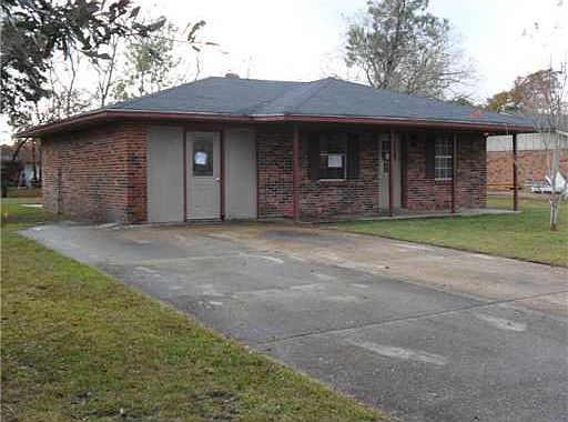 1st image of 7 Leggett Cir