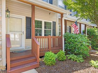 207 Pembrook Rd, Swannanoa, NC 28778