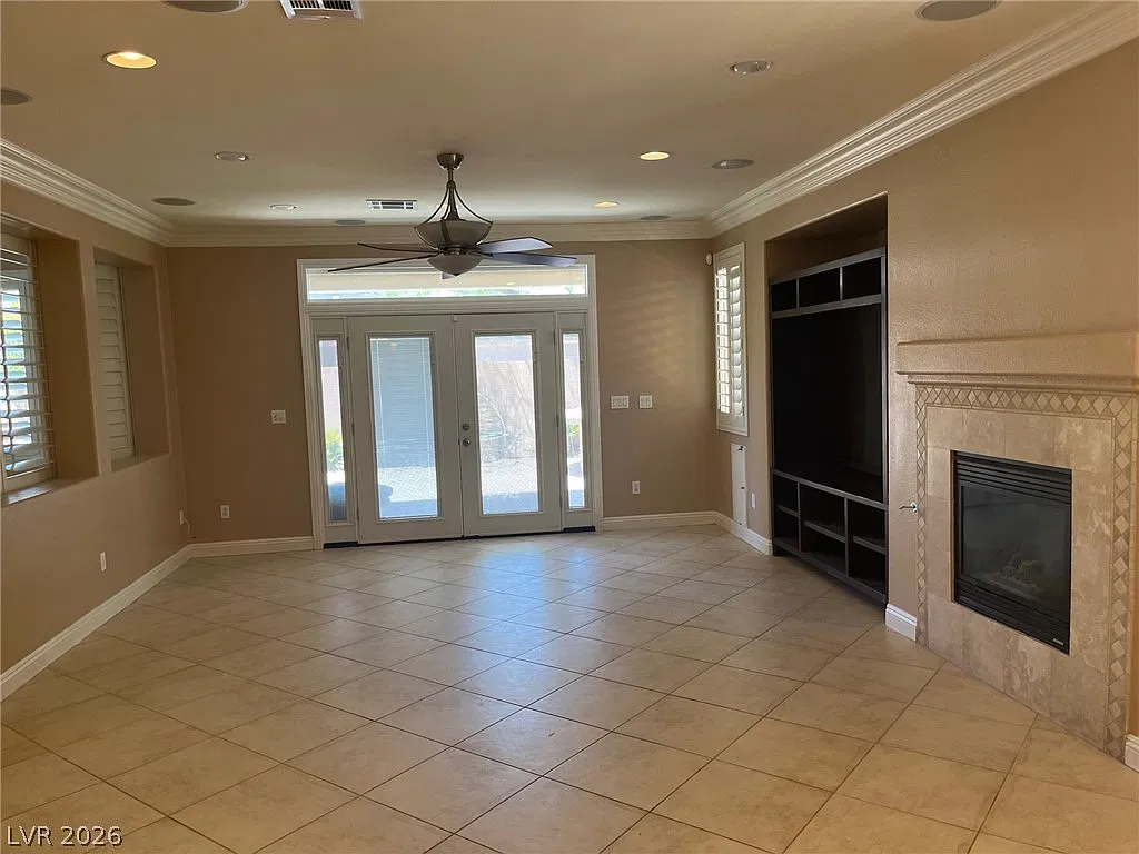 5 bed, 4.5 bath, 4202 sqft, $4,000 — Photo 4