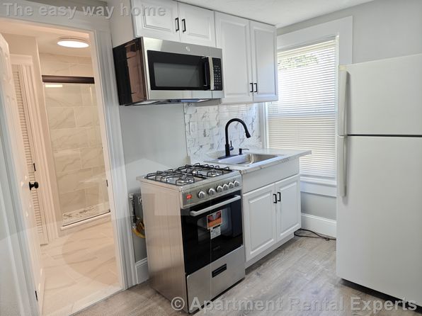 108 Highland Ave Floor 2