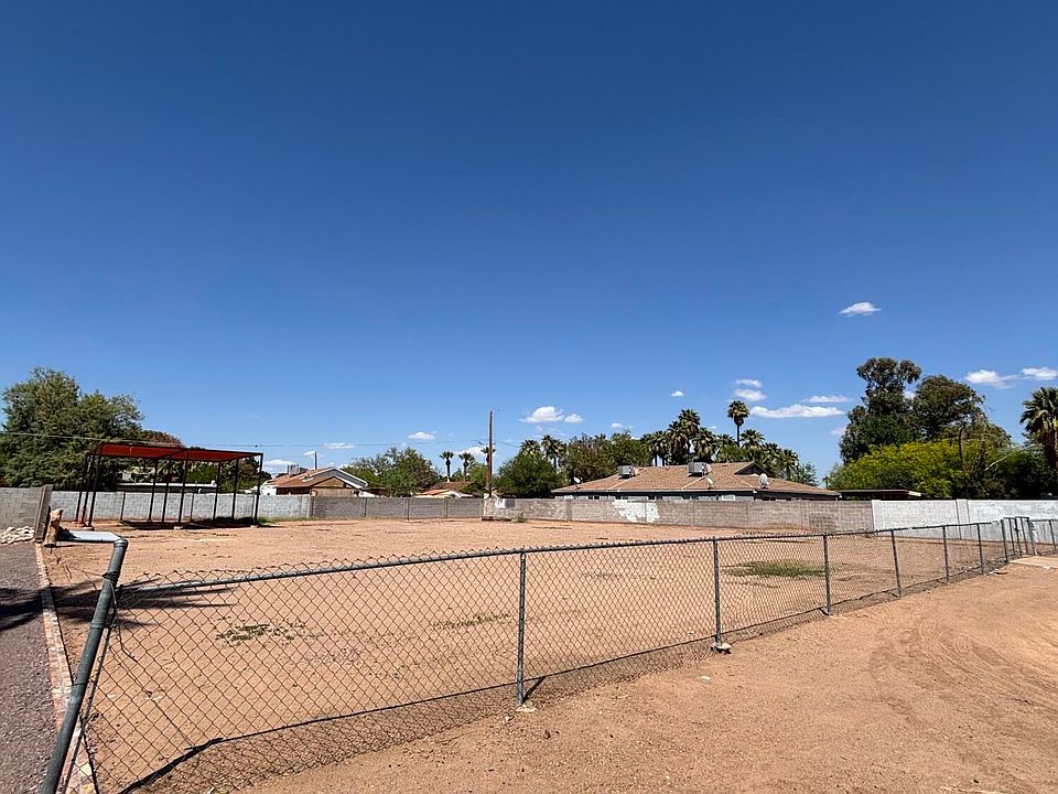 2nd image of 2950 E GRANADA Road #-