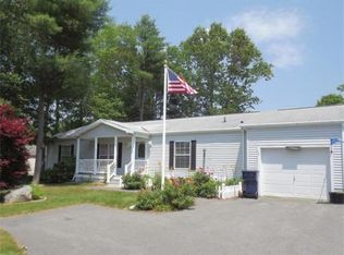 7707 Island Dr, Middleboro, MA 02346