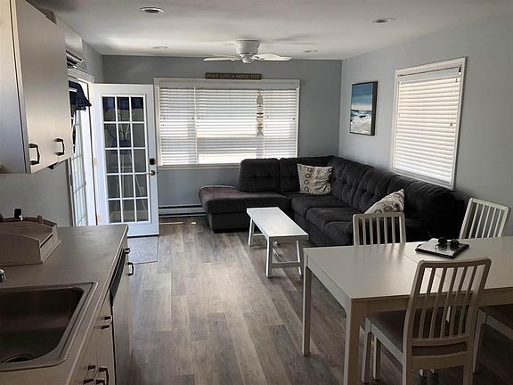 2nd image of 115 38th St Unit D