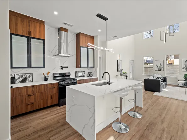 3634 Darien St, Dallas, TX 75212