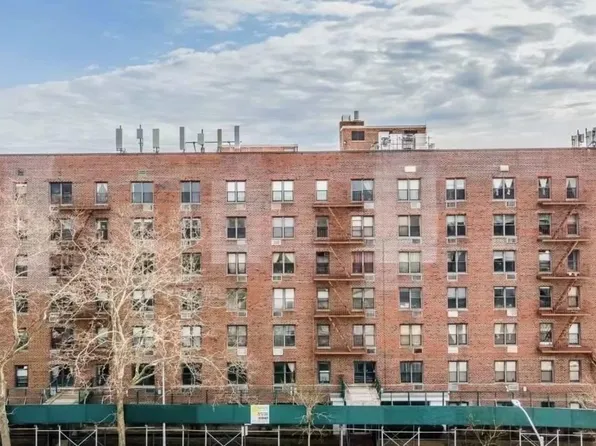152-72 Melbourne Avenue #2H, Flushing, NY 11367