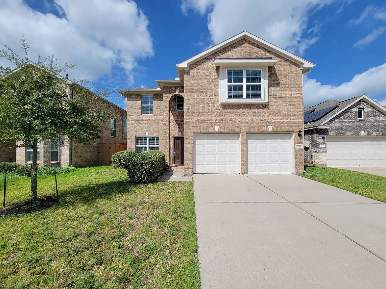3 bed, 2.5 bath, 1922 sqft, $2,050 — Photo 4