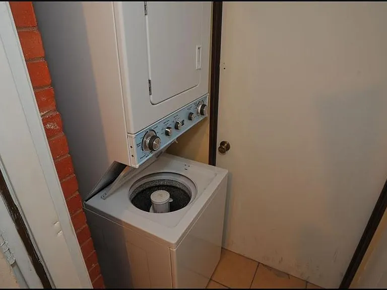 4233 Hampshire Ln — Photo 25