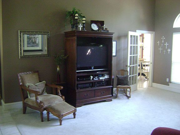 4th image of 970 Ownby Ln