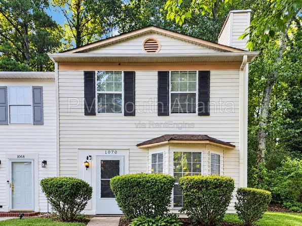 1070 Huntington Trce SE, Smyrna, GA 30082