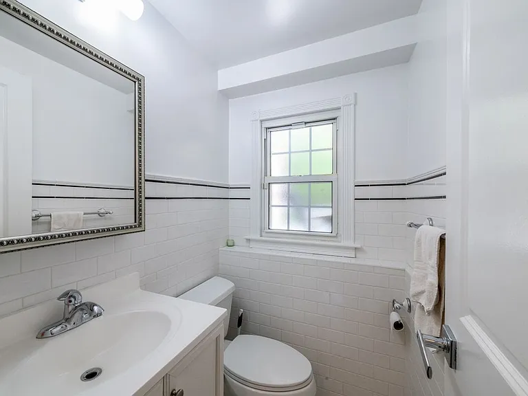 18 Carlyle Pl — Photo 24