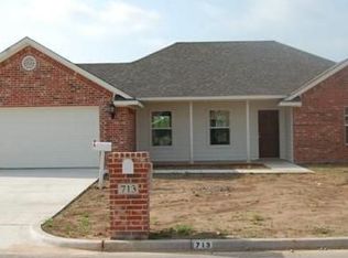 713 Sapphire Blvd, Hewitt, TX 76643