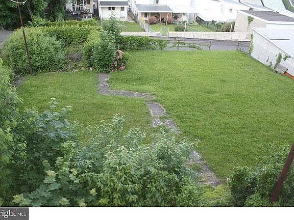 3rd image of 145 Chestnut St