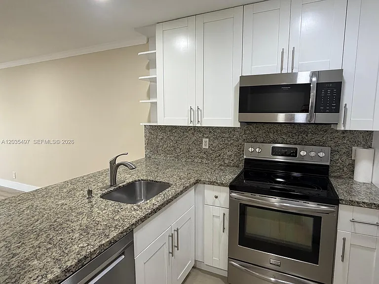 8443 Royal Palm Blvd #8443 — Photo 9
