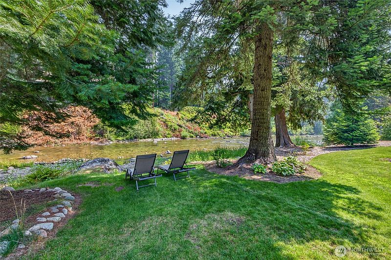 4th image of 2303 Pine Tree Road