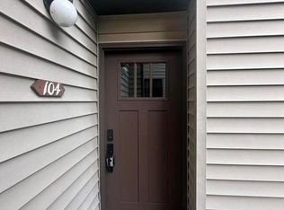 6 Lakeshore Ct, Crossville, TN 38558