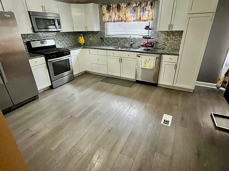 56 Timberlane Rd — Photo 7