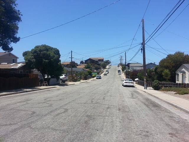 2nd image of 1190 Amador Ave