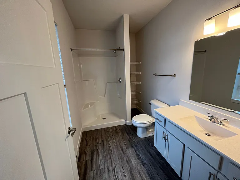 Cottage Grove Commons: Gaston — Photo 95