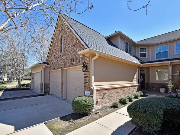 8814 Silent Willow Ln, Sugar Land, TX 77479