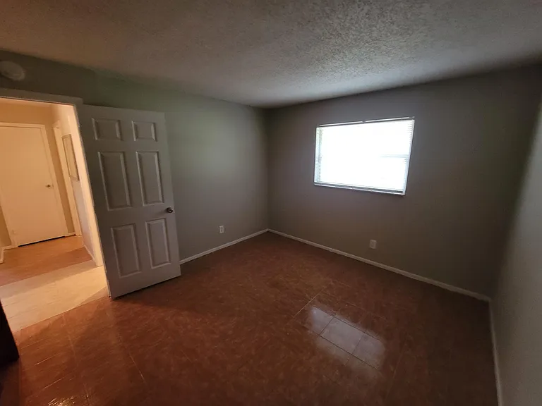3135 Pine Tree Ave #A — Photo 10