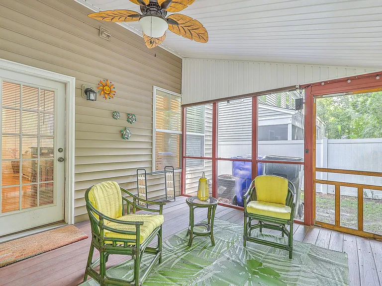 1114 Santa Elena Way — Photo 21