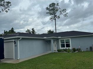 5003 Moon Ln, Labelle, FL 33935